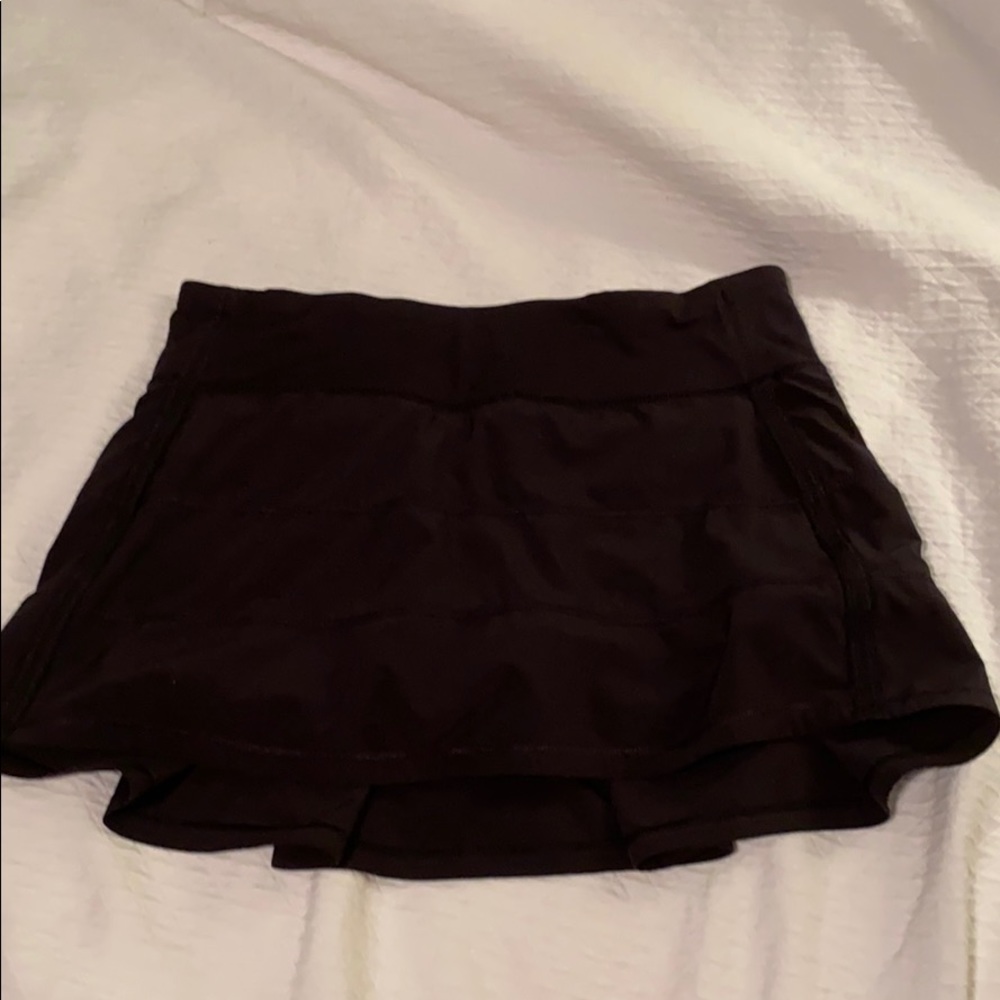 lululemon pace rival skirt 13” size 6 (regular)